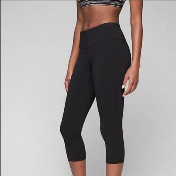 Athleta High Rise Chaturanga™ Capri Leggings - Picture 1 of 11